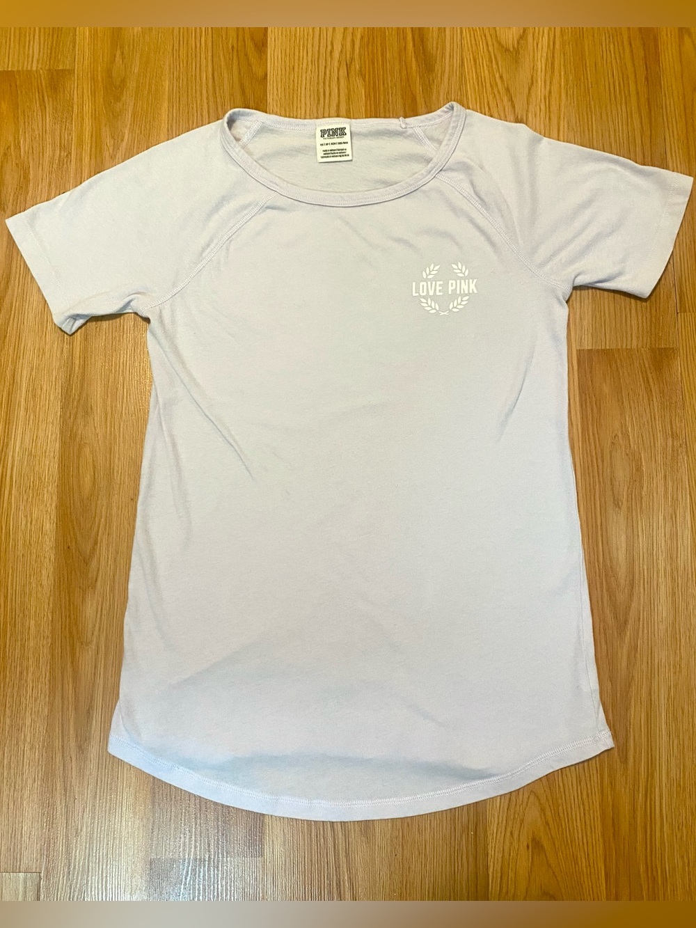🪁VS PINK SHORT SLEEVE TEE PURPLE LOGO CREW NECK BASIC T-SHIRT SIZE XS - Picture 3 of 6